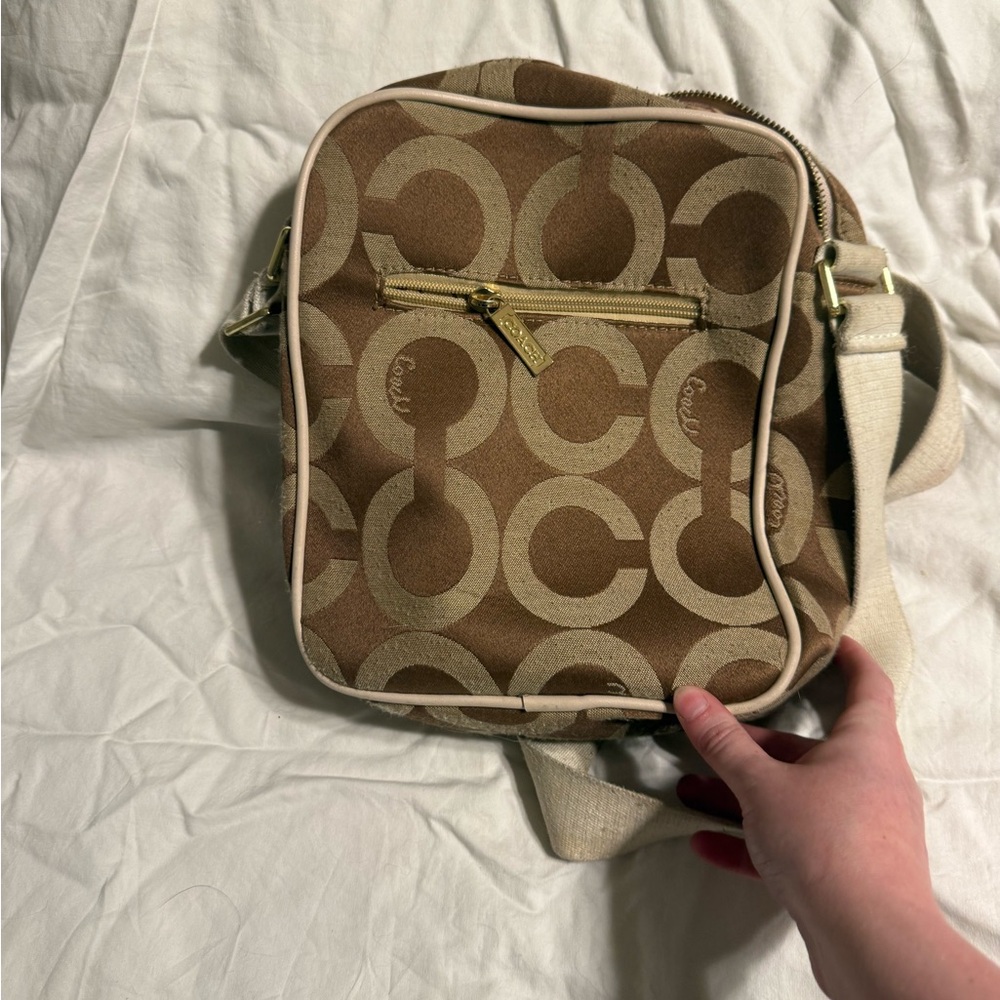 Y2K Coach Crossbody - Picture 3 of 3